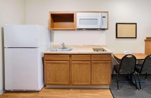 Virginia Beach Hotel | WoodSpring Suites Virginia Beach