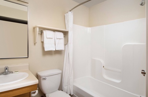 Wilkes-Barre Hotel | WoodSpring Suites Wilkes-Barre