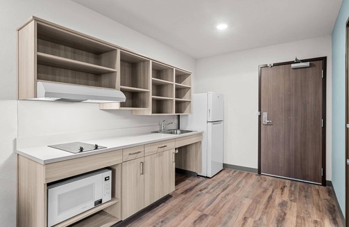 Wilmington Hotel | Woodspring Suites Wilmington Riverfront
