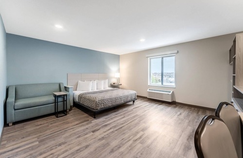 Wilmington Hotel | Woodspring Suites Wilmington Riverfront