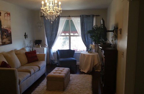 Independence Bed & Breakfast | Woodstock Inn B&B