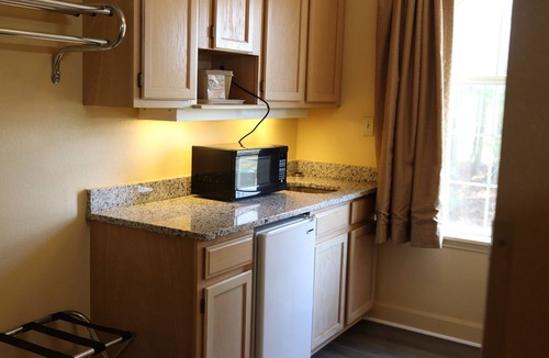 Hogansville Hotel | Woodstream Inn