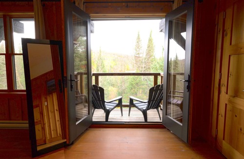 Lac-Superieur Ski Chalet | Woodsy Cabin Mont Tremblant