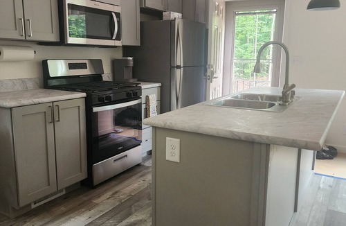 Bryant House | Woodsy hideaway, pet friendly!