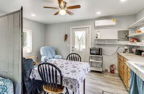 Marydel Apartment | Woodsy + Secluded! Amish Country Retreat in Hartly
