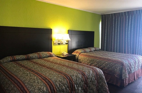 Woodville Hotel | Woodville Inn