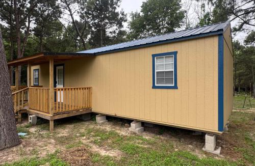 Tyler Ski Chalet | woody pines