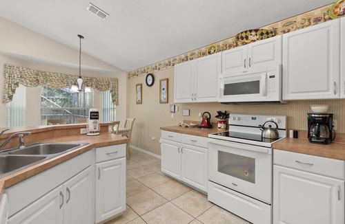 Historic Downtown Kissimmee Villa | Wookiee's Hideout in Cumbrian Lakes