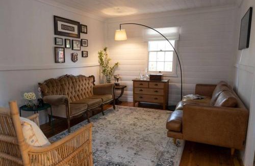 Taralga House | Woolbrook Cottage - Charming 1890's Heritage