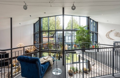 Sidmouth House | Woolbrook Reservoir - Hot Tub, Secure Parking