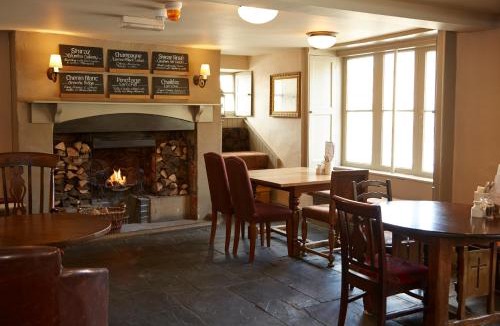 Beckington Hotel | Woolpack Inn by Greene King Inns