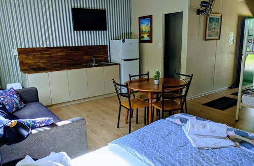 Scarness Cabin | Woolshed Eco Lodge