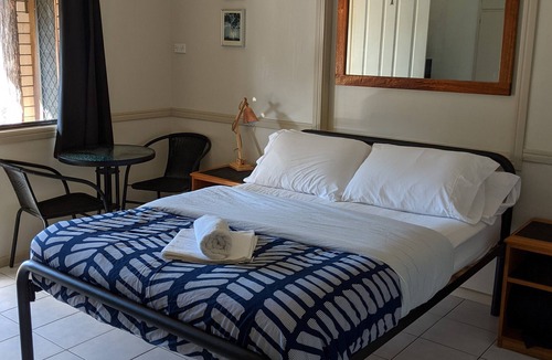 Scarness Cabin | Woolshed Eco Lodge