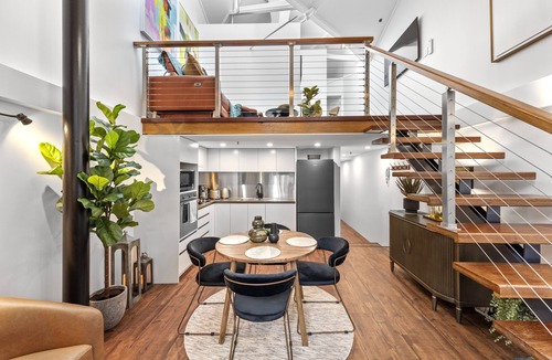 Teneriffe Apartment | Woolstore Elegance ~ 2Bed/2Bath/1Car ~ Teneriffe