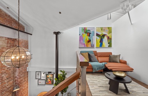 Teneriffe Apartment | Woolstore Elegance ~ 2Bed/2Bath/1Car ~ Teneriffe