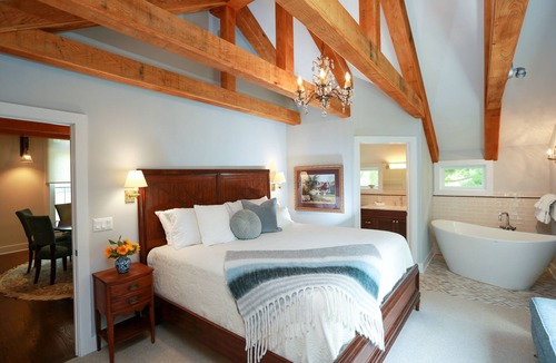 Stockton Bed & Breakfast | Woolverton Inn