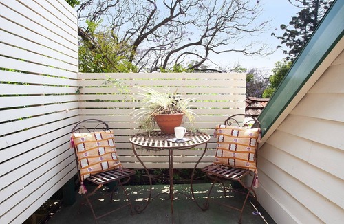 Woolwich Apartment | Woolwich Studio Bliss, Private Oasis by the Water