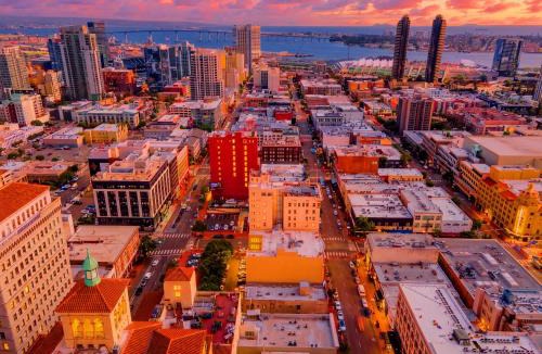 Gaslamp Quarter Apartment | Woolworth Loft - Stay in the Heart of Gaslamp