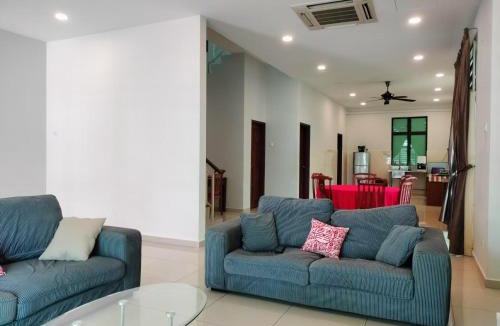 Kampung Terang Apartment | Woon homestay 2