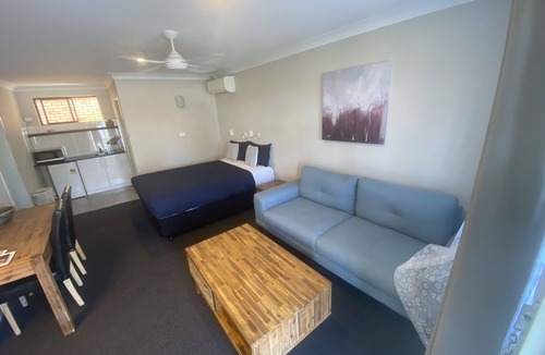 North Haven Hotel | Woongarra Motel