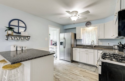 Forest Grove House | Worcester Home on Indian Lake w/Shared Boat Dock!