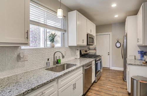 University City House | Work and Play! Extended Stay 1 Mi to Delmar Loop