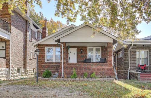 University City House | Work and Play! Extended Stay 1 Mi to Delmar Loop