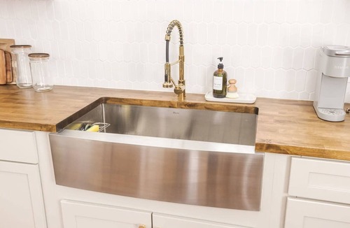 Downtown House | Work Crew Haven Spacious Corporate Lodging
