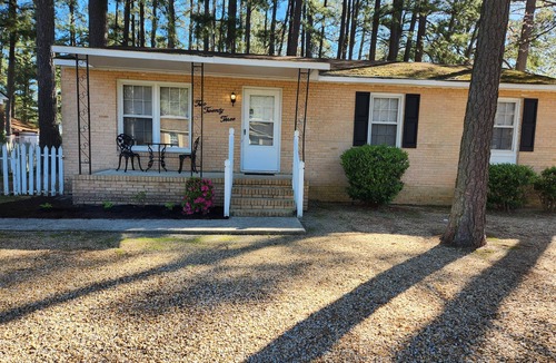 Franklin House | Work Crew or Family-Friendly Lodging - 3 Bedrooms