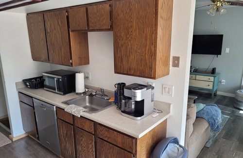 Douglas House | ​Work Crew Special: Monthly Rates Full Kitchen & Laundry