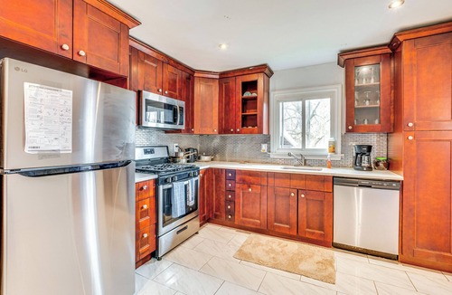 Vauxhall House | Work, Explore & Relax: Centrally Located Union Gem