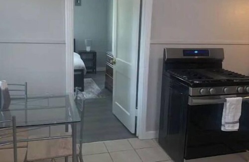 Lubbock Apartment | Work-Friendly 1BR Gem Close to Hotspots & Hospital