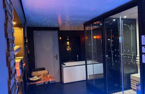 Voiron Apartment | Work in spa