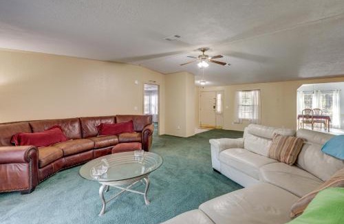 Boys Ranch House | Work, Play and Explore! Retreat with Deck in McAlpin