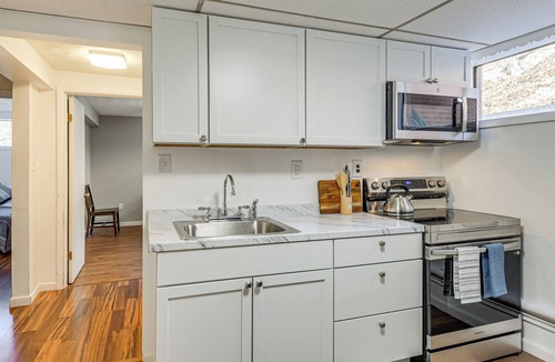 Alexandria Apartment | Work & Play in Alexandria! DMV Commuter Base