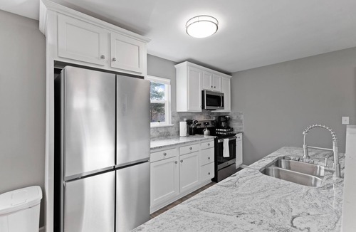 Clarksville House | Work&Play: Work Friendly, Ping Pong, & Grill