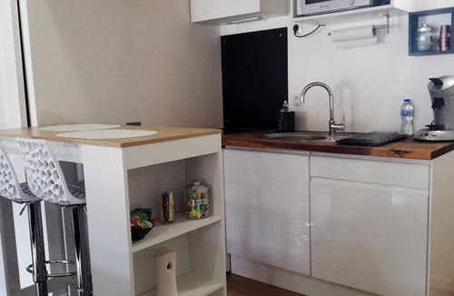 Montauban Apartment | Work & Relax