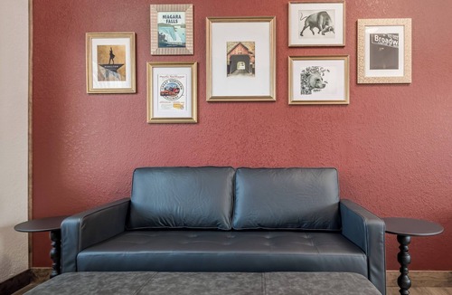 Prescott Hotel | Work & Stay | Free Parking | Simple Comfort