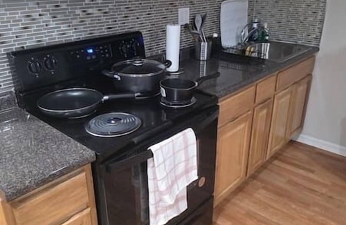 Ironbound District Apartment | Work + Study NYC+EWR Walk to Train