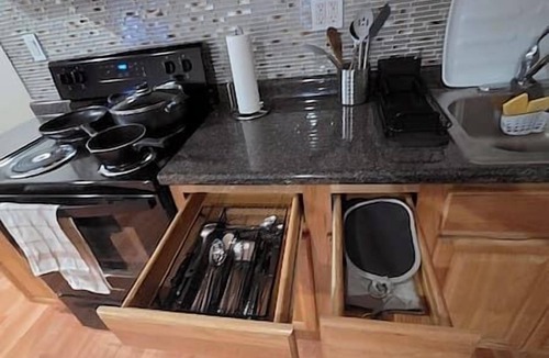 Ironbound District Apartment | Work + Study NYC+EWR Walk to Train