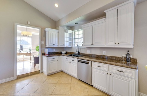 Sunnyvale Apartment | Work & Unwind, Stylish Sunnyvale Retreat!