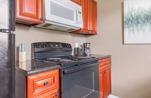 McNair Condo | Worker's Haven Baytown Near Plants Quiet