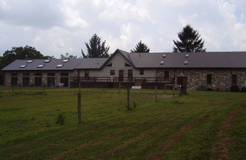 Grantville House | Working Horse Ranch With Indoor Pool!