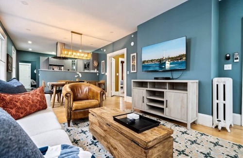 Oakdale Apartment | Workspace | Soaking Tub | W/D | 5 Min Downtown