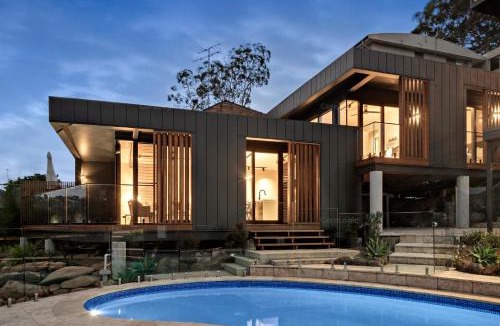 Seaforth House | World Class Villa Manly Beach HarbourView Sauna Private Beach