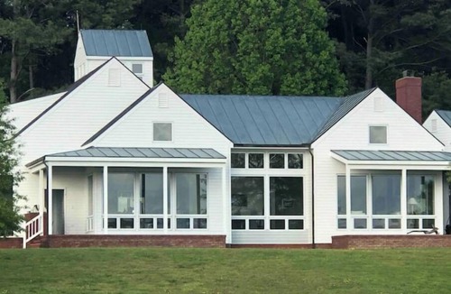 Reedville House | World Class Waterfront Home! Drop anchor & RELAX!