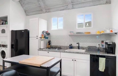Greater Heights House | World Cup 2 Homes + Pool Heights Sleeps 18