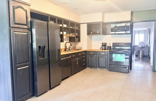 Pendleton Heights House | World Cup 2026 Match Home Sleeps 6 Downtown KC