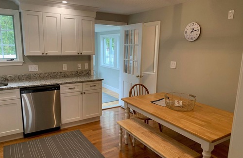 Canton House | World cup 2026. Newly renovated 3 Bed/2 Bath close to Boston, Gillette & trains.