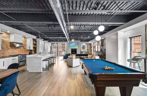 Kansas City Condo | World Cup 2026 VIP HQ: 4,000 SqFt Luxury Penthouse & Rooftop